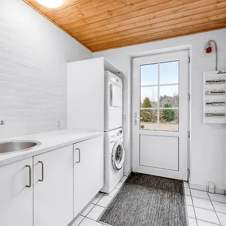 Dom wakacyjny Aagot - 1-7km From The Sea By Interhome