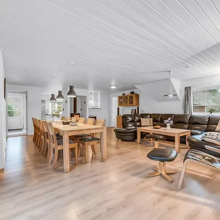 Dom wakacyjny Aagot - 1-7km From The Sea By Interhome *