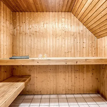 Aagot - 1-7km From The Sea By Interhome